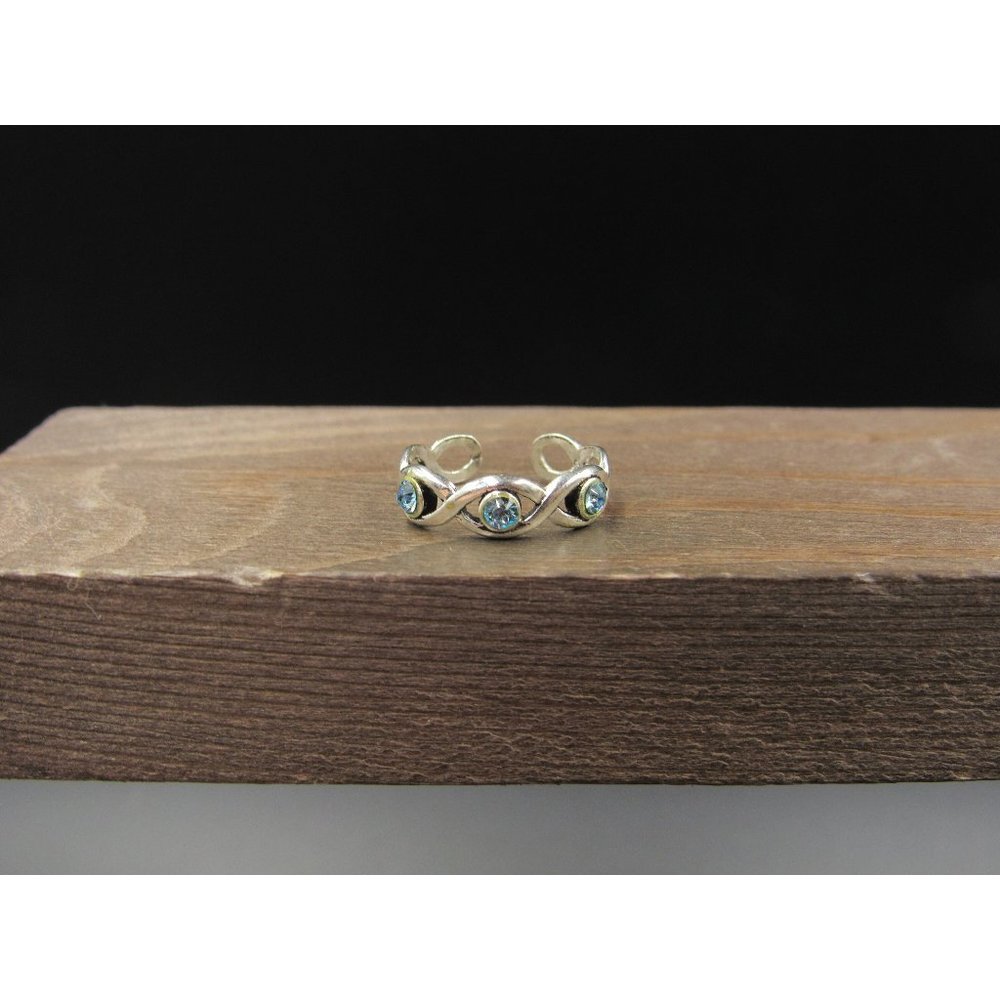 Size 3.5 Sterling Silver Blue Crystal Toe Band Ring